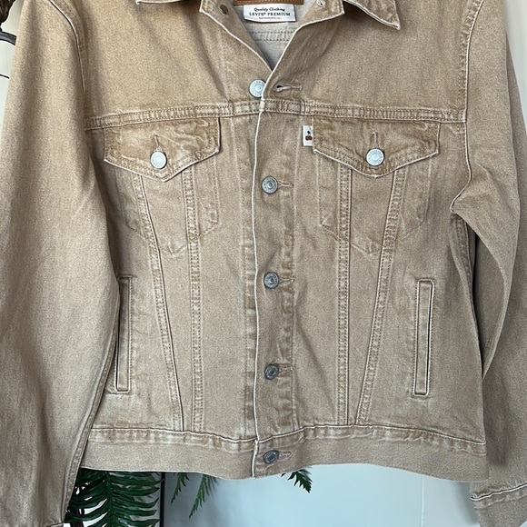 Brand New Levi's Fresh Produce Sustainable Dyes Cherry Neutral Jean Jacket - Picture 4 of 13